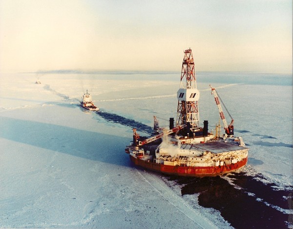 Hubert Kaylor Drilling rig arctic ocean under tow