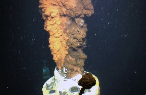 Oil spilling from the Macondo well in the U.S. Gulf of Mexico. (Photo courtesy of U.S. Geological Survey via WHOI)